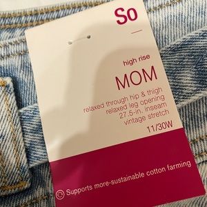 SO High Rise Mom Jeans 11/30W